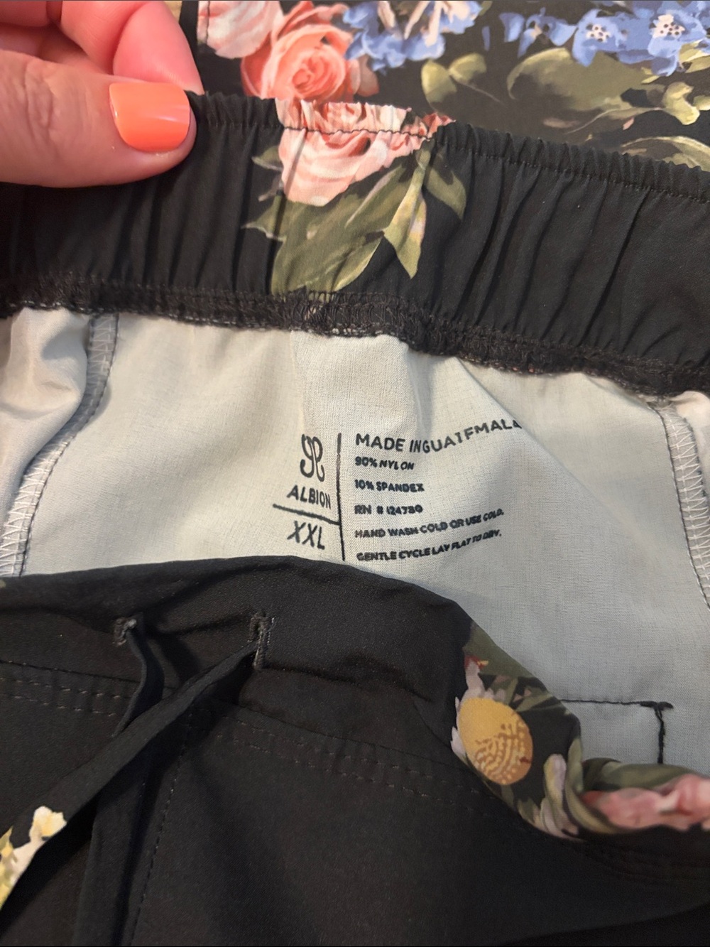 Albion Black Floral Jetsetter jogger pants - size XXL - Picture 3 of 4